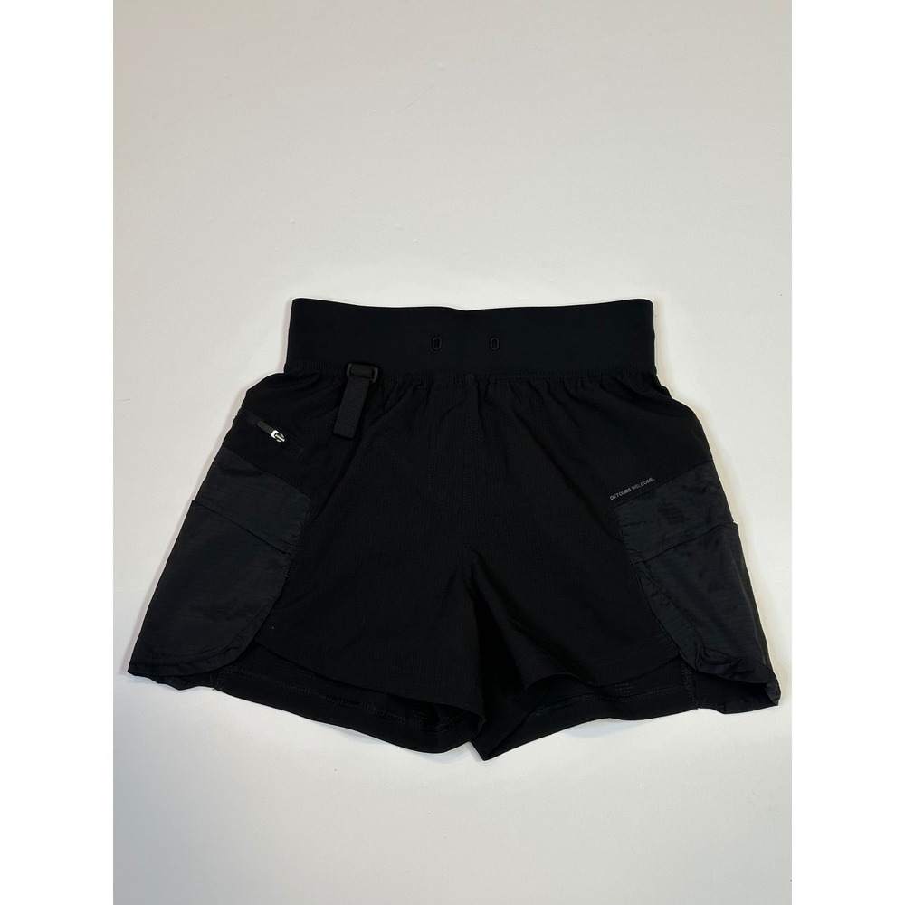 Lululemon Detours Welcome Black Utility Cargo Athletic Shorts Womens‎ Size 6